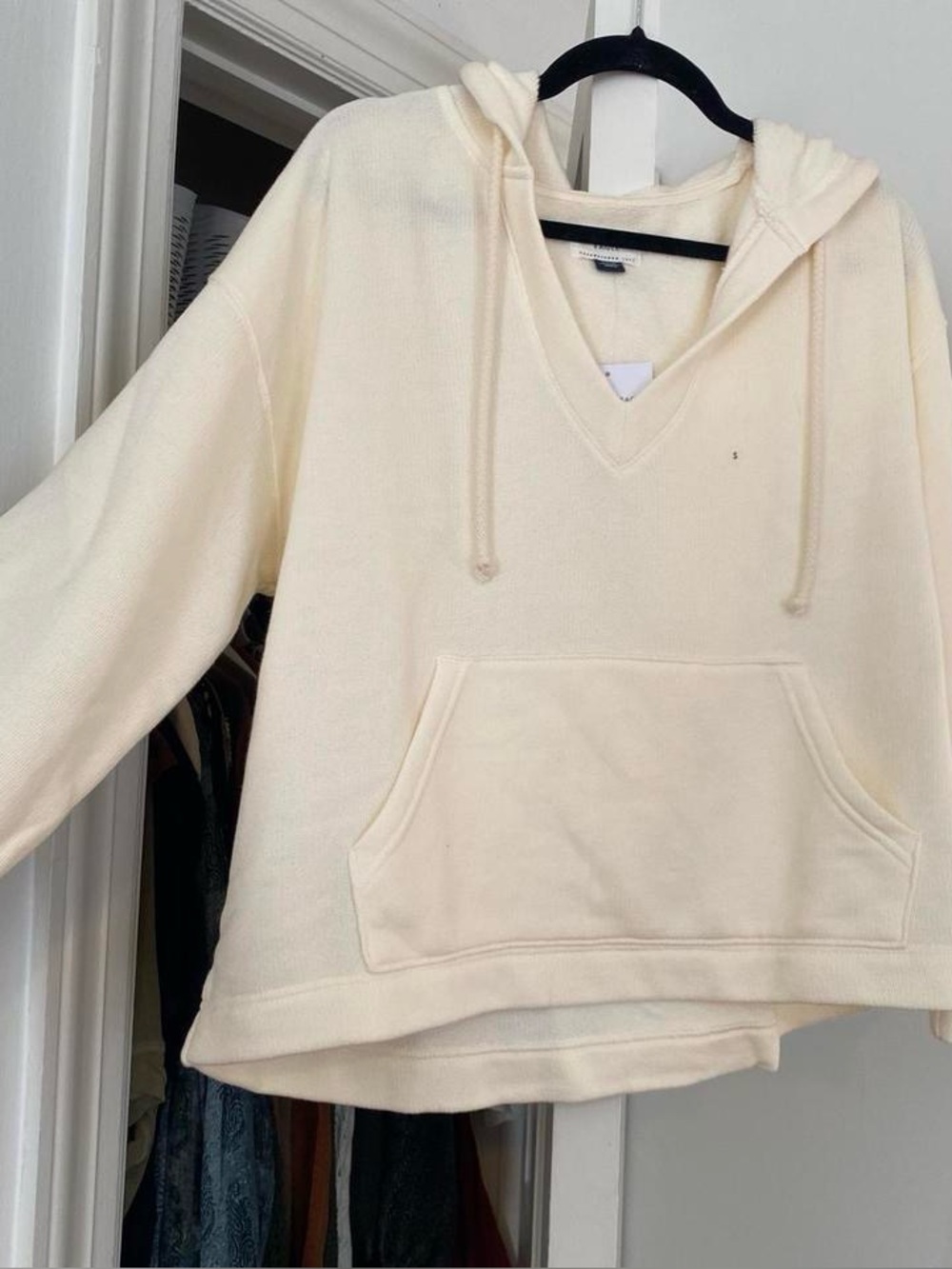 American Eagle cream v-neck hoodie